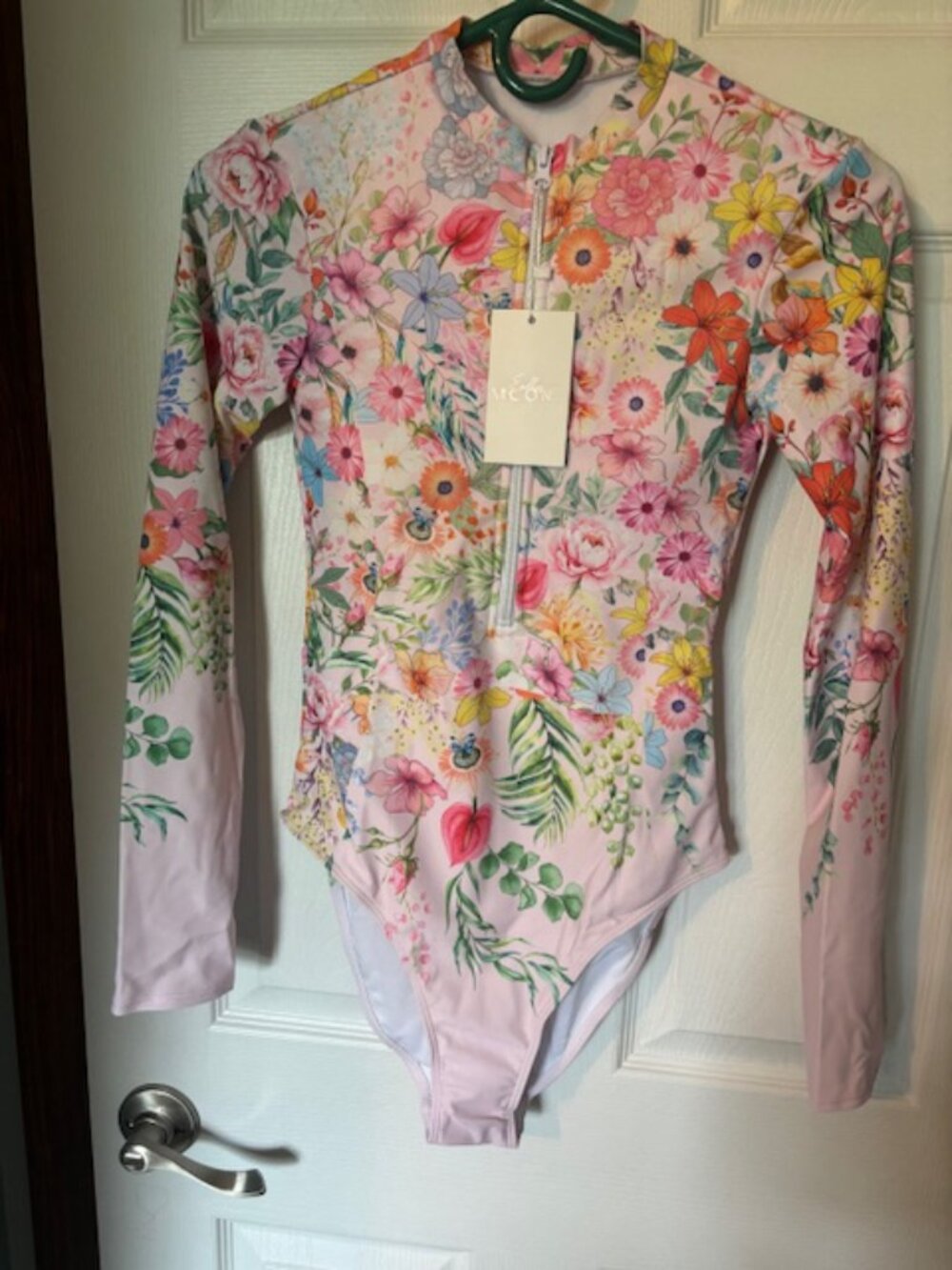 NWT - Ladies Endless Moon one-piece swimsuit - size Medium